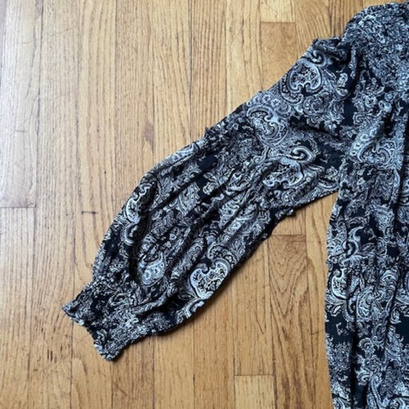 Beautiful Multi Tiered Dress - Picture 5 of 9